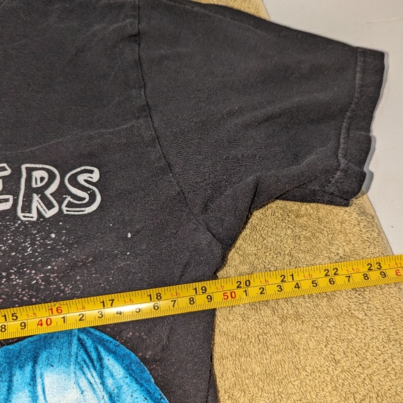 2017 THE CHAINSMOKERS "Memories Do Not Open" Concert Tour (MED) T-Shirt - Picture 4 of 6